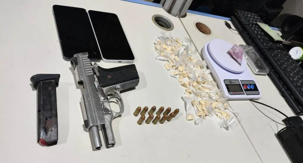Homem armado com drogas é preso e dois menores são apreendidos no Orgulho do Madeira, em Porto Velho