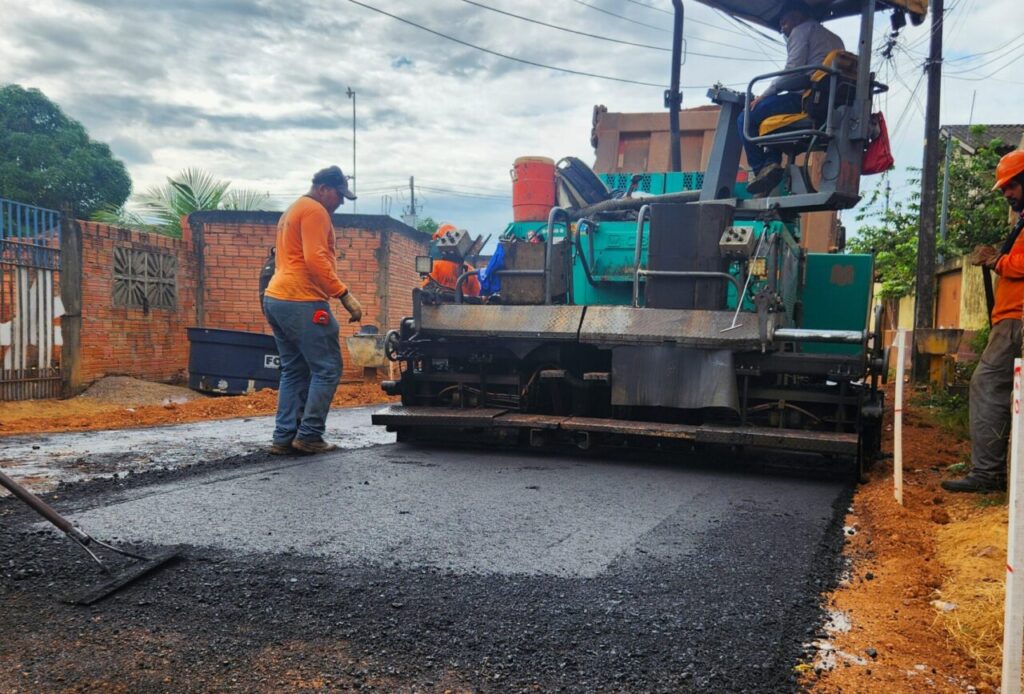 Governo de RO asfalta 30 ruas do Bairro Três Marias em Porto Velho